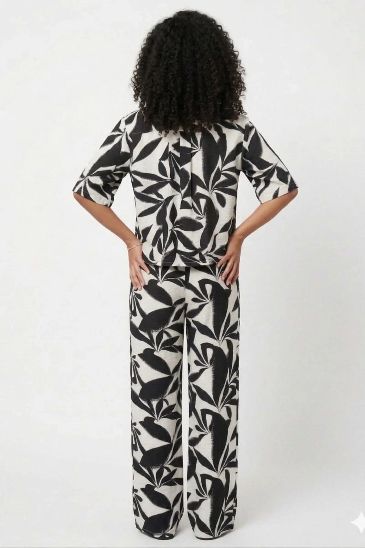 BATIA Ivory & Anthracite Bold Leaf Print Pant Set