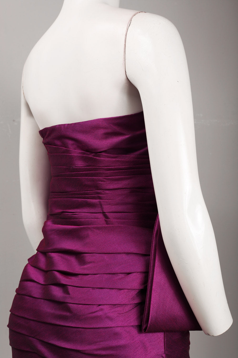 Monique Lhuillier Side Bow Pleated Strapless Dress
