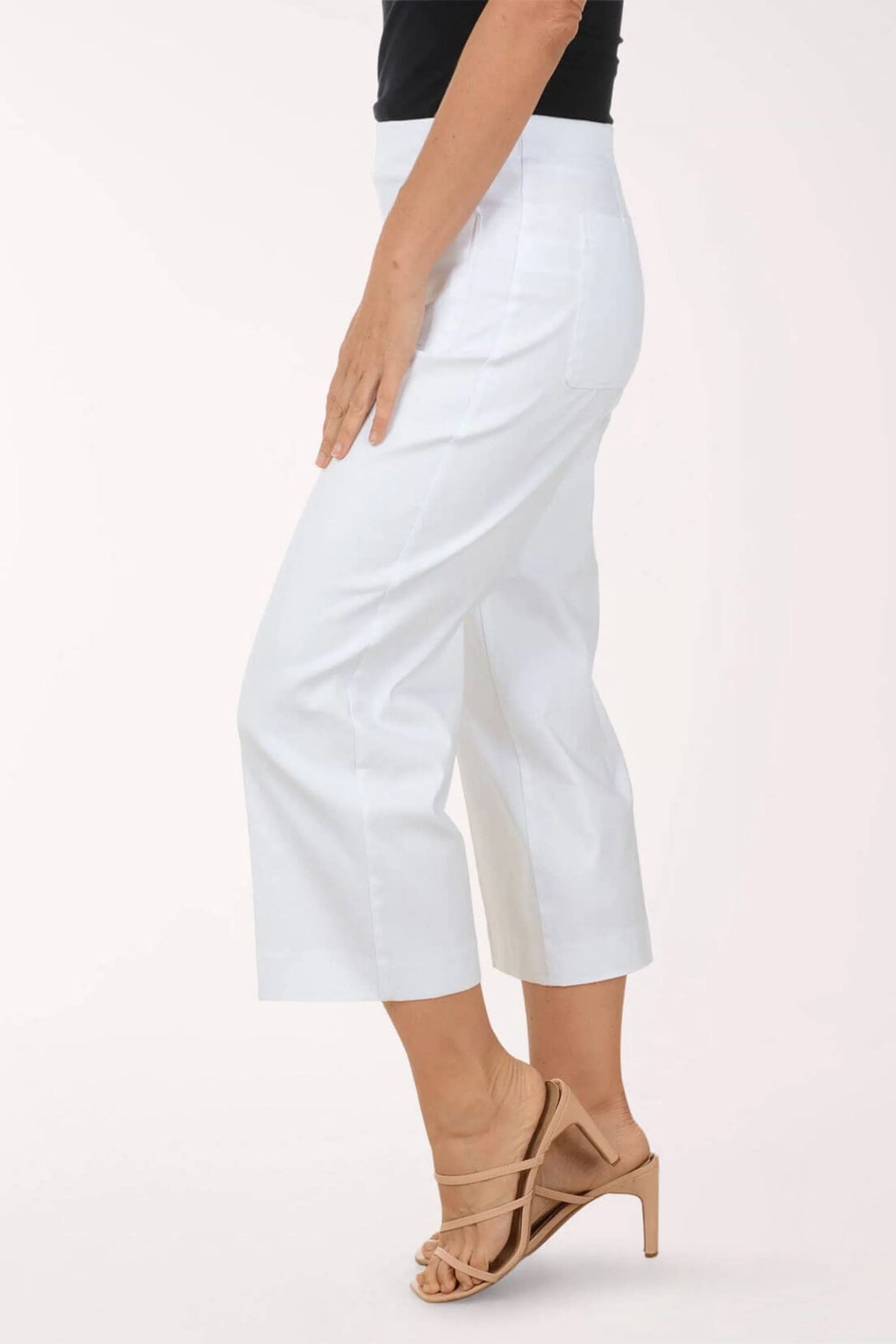 Zac & Rachel Optic White Scallop Pocket Crop Pants