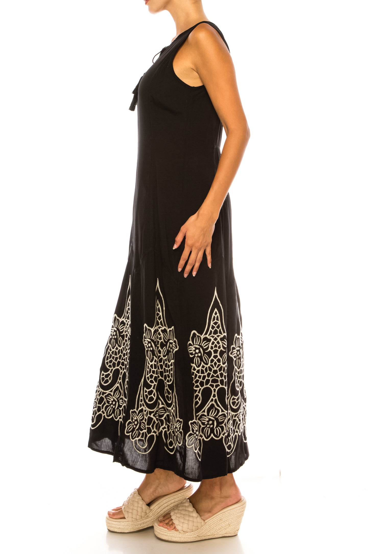 Paparazzi Sleeveless Floral Embroidered Maxi Dress