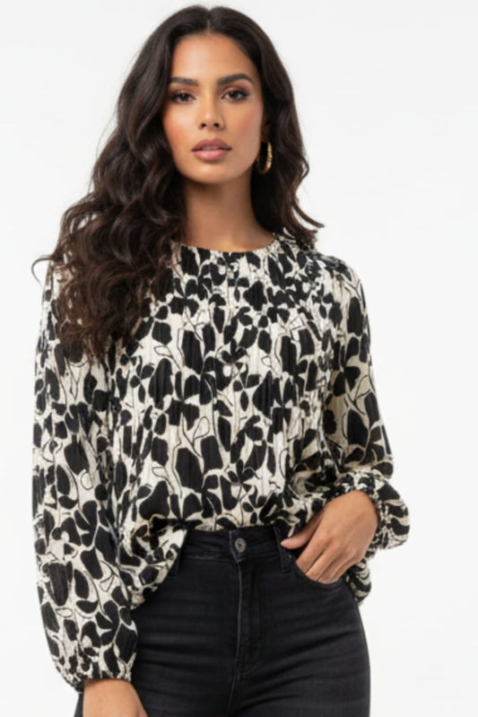 Amour Vert Mirella Floral Pleated Blouse