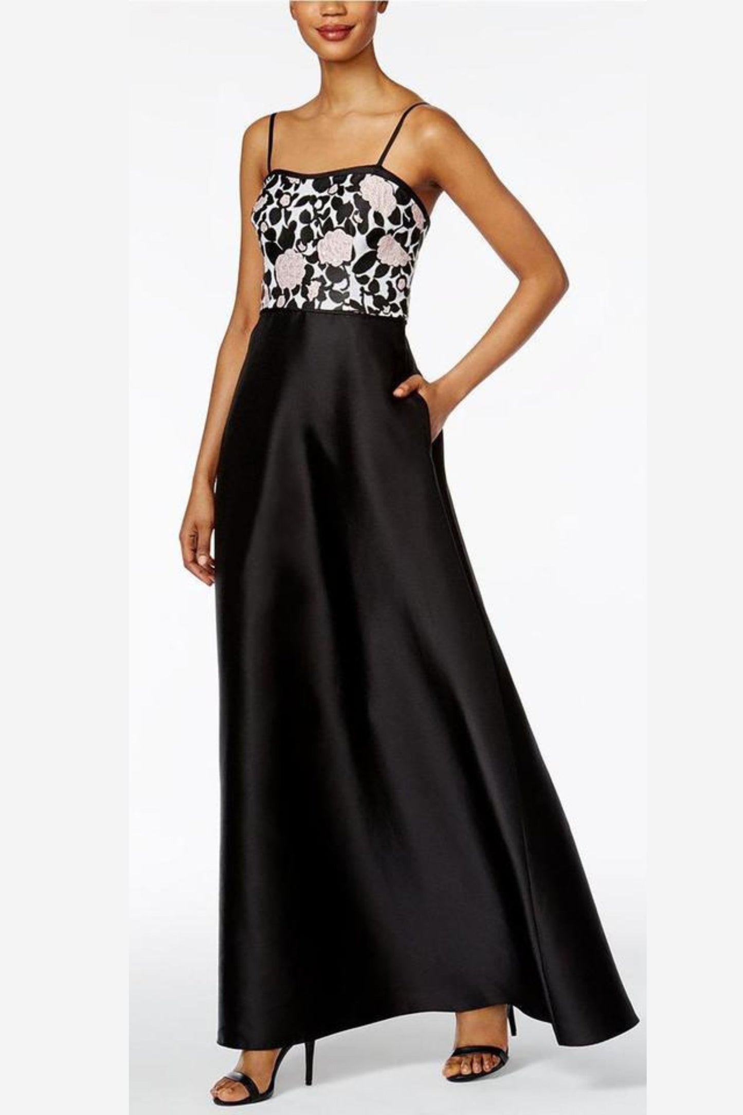 Adrianna Papell Sleeveless Special Occasion Gown