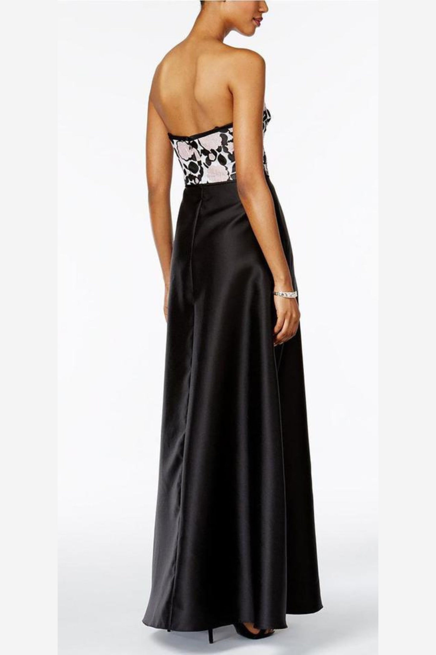 Adrianna Papell Sleeveless Special Occasion Gown