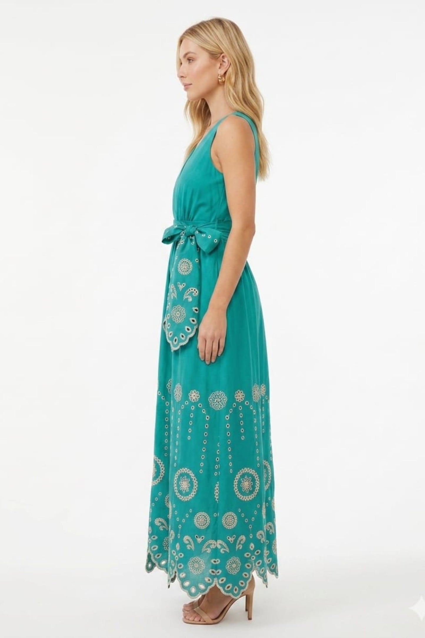Chicways Jade Eyelet Embroidered Sleeveless Maxi Dress
