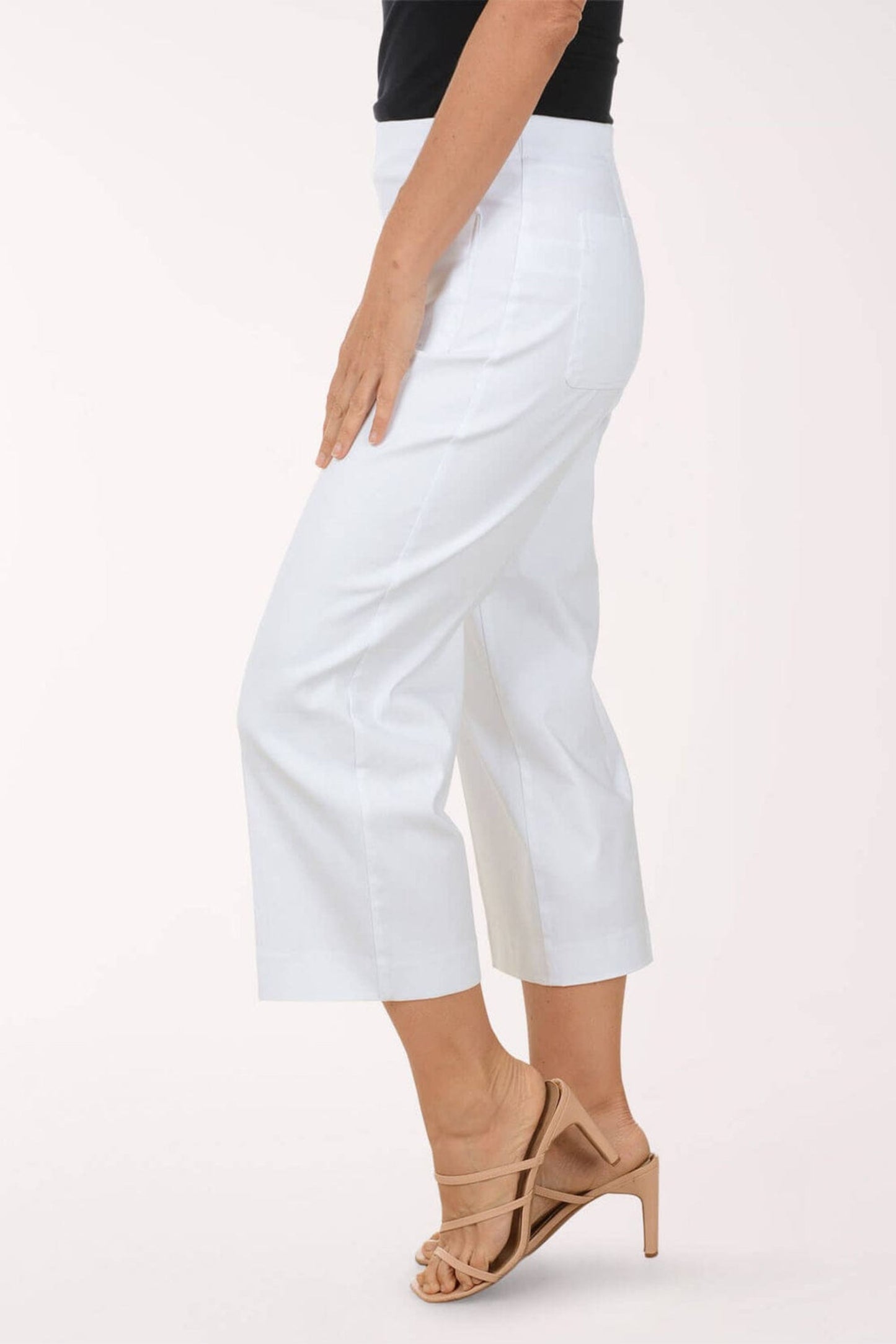 Zac & Rachel Optic White Scallop Pocket Crop Pants