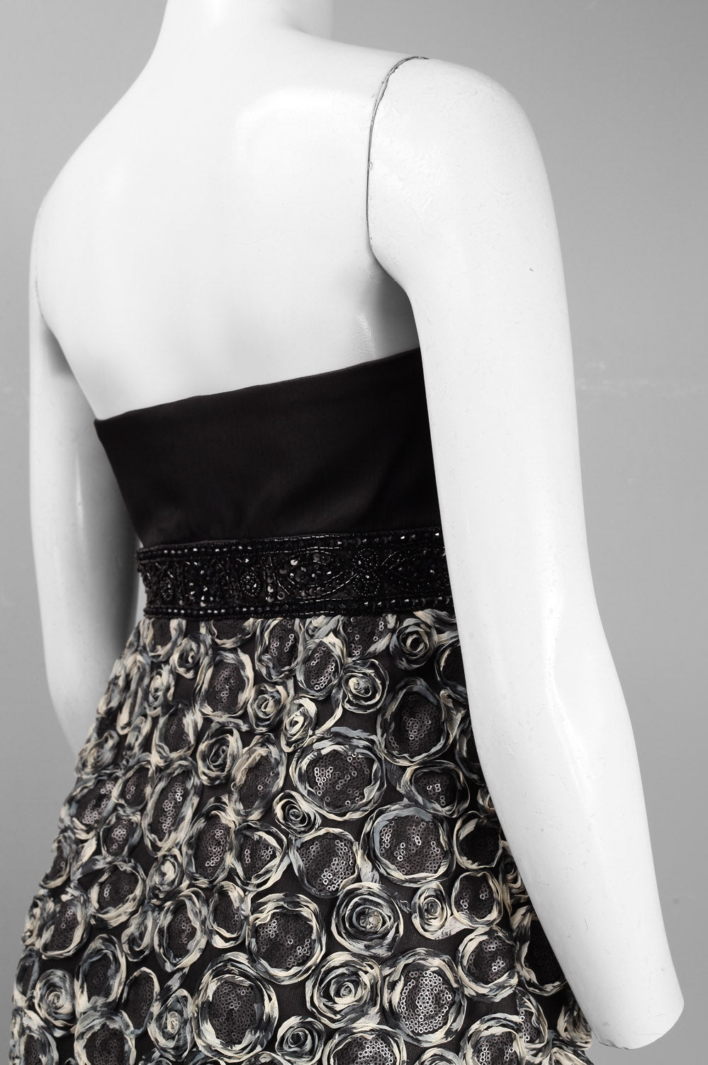 Sue Wong Strapless Rosette Appliqu Beaded Dress New Yorker's Apparel Sue Wong Strapless Rosette Appliqu Beaded Dress New Yorker's Apparel