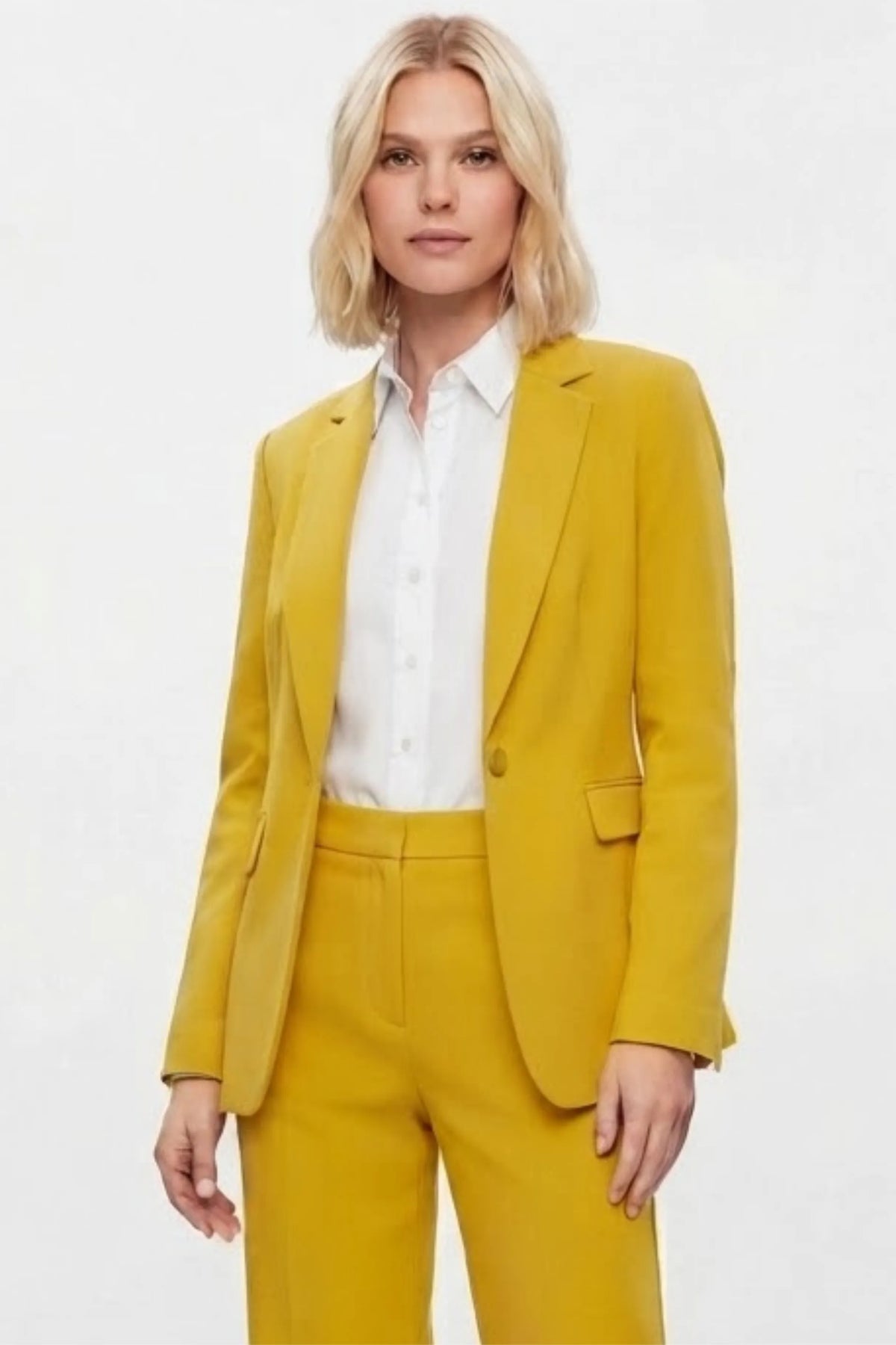 Zac & Rachel Notched Lapel Single Button Blazer